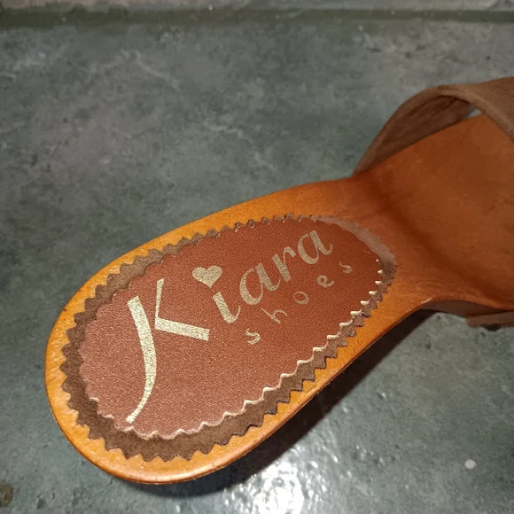 Kiara Shoes Italy Brown Suede Slides Sandals 7M NEW - Picture 10 of 10